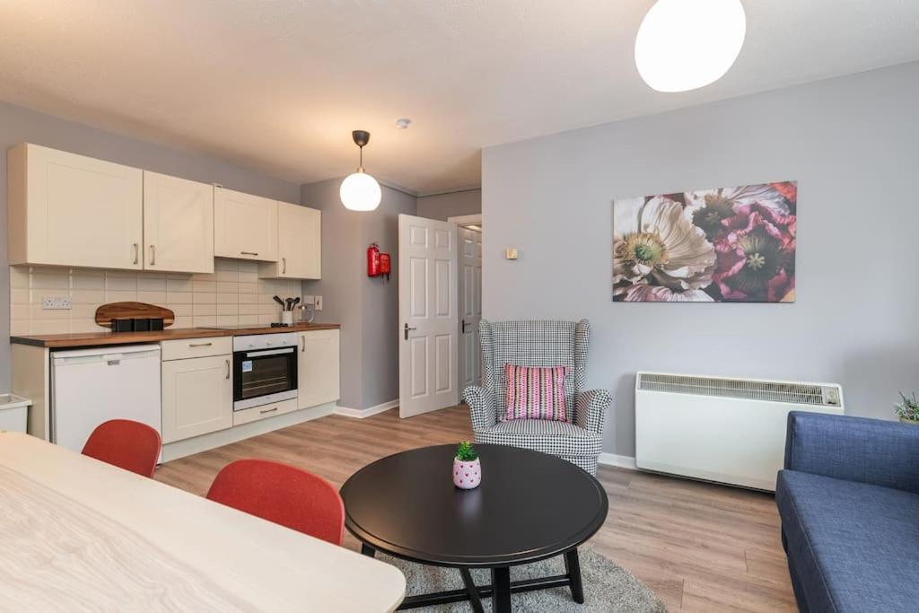 Fully Refurb Drogheda Apartment3 1St Floor Bagian luar foto